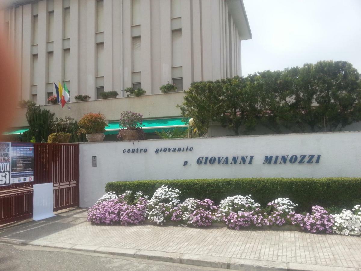מלון פוליקורו Centro Giovanile Padre Minozzi מראה חיצוני תמונה