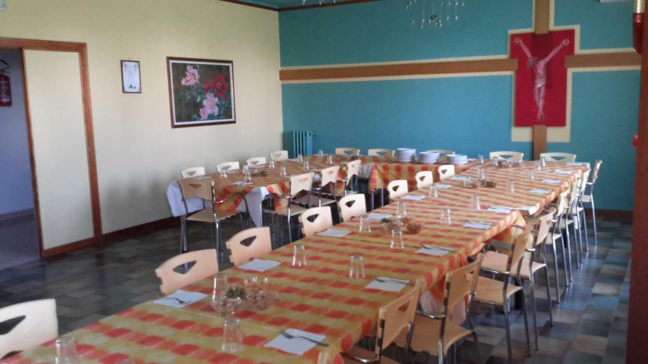 מלון פוליקורו Centro Giovanile Padre Minozzi מראה חיצוני תמונה